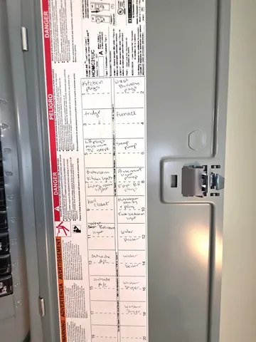 $89,900 | 312 Lincoln Avenue, Flora, IL 62839