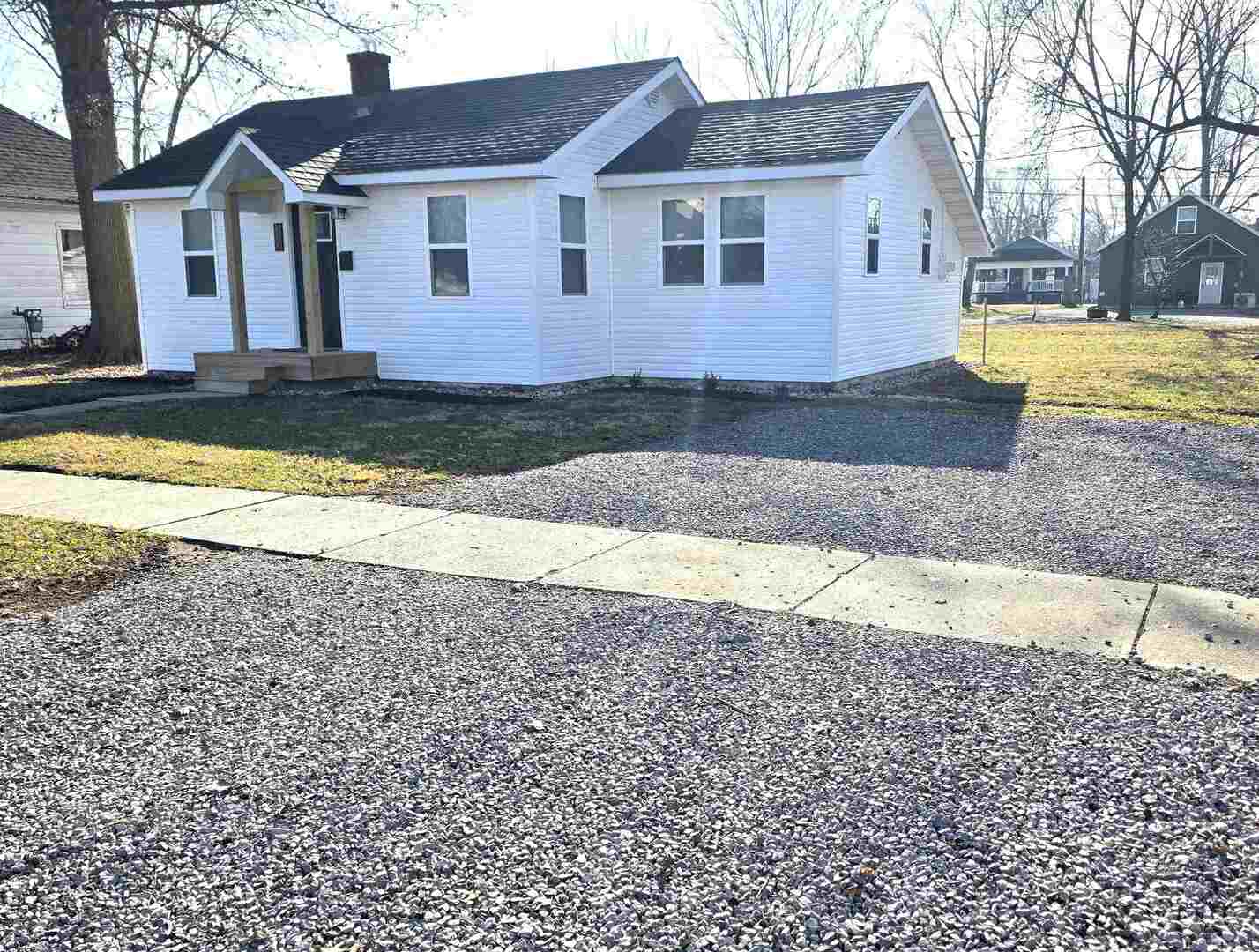 312 Lincoln Avenue Flora, IL 62839 - Photo 9 of 80