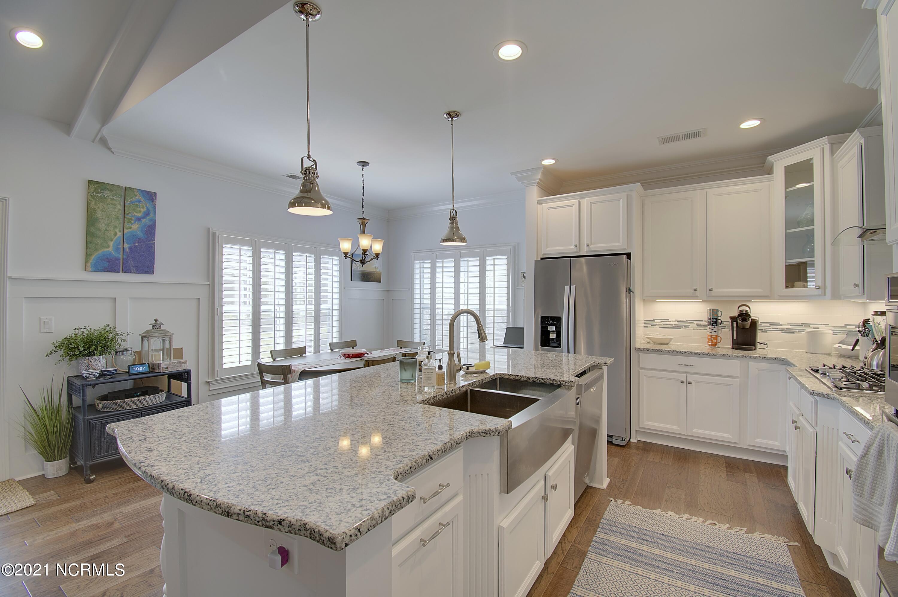 409 Planter's Ridge Drive Sunset Beach, NC 28468 - Photo 12 of 35 KITCHEN