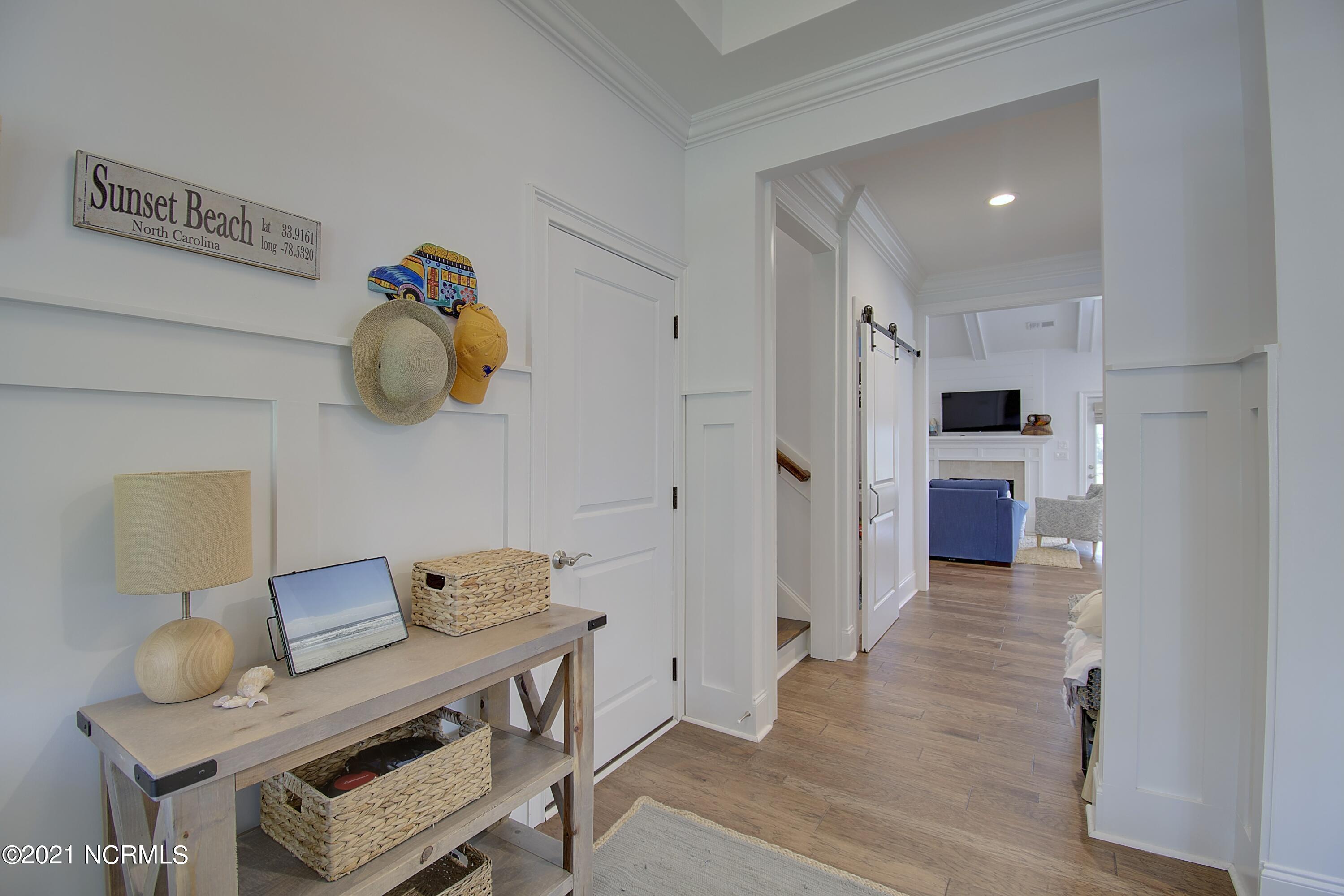409 Planter's Ridge Drive Sunset Beach, NC 28468 - Photo 3 of 35 FOYER