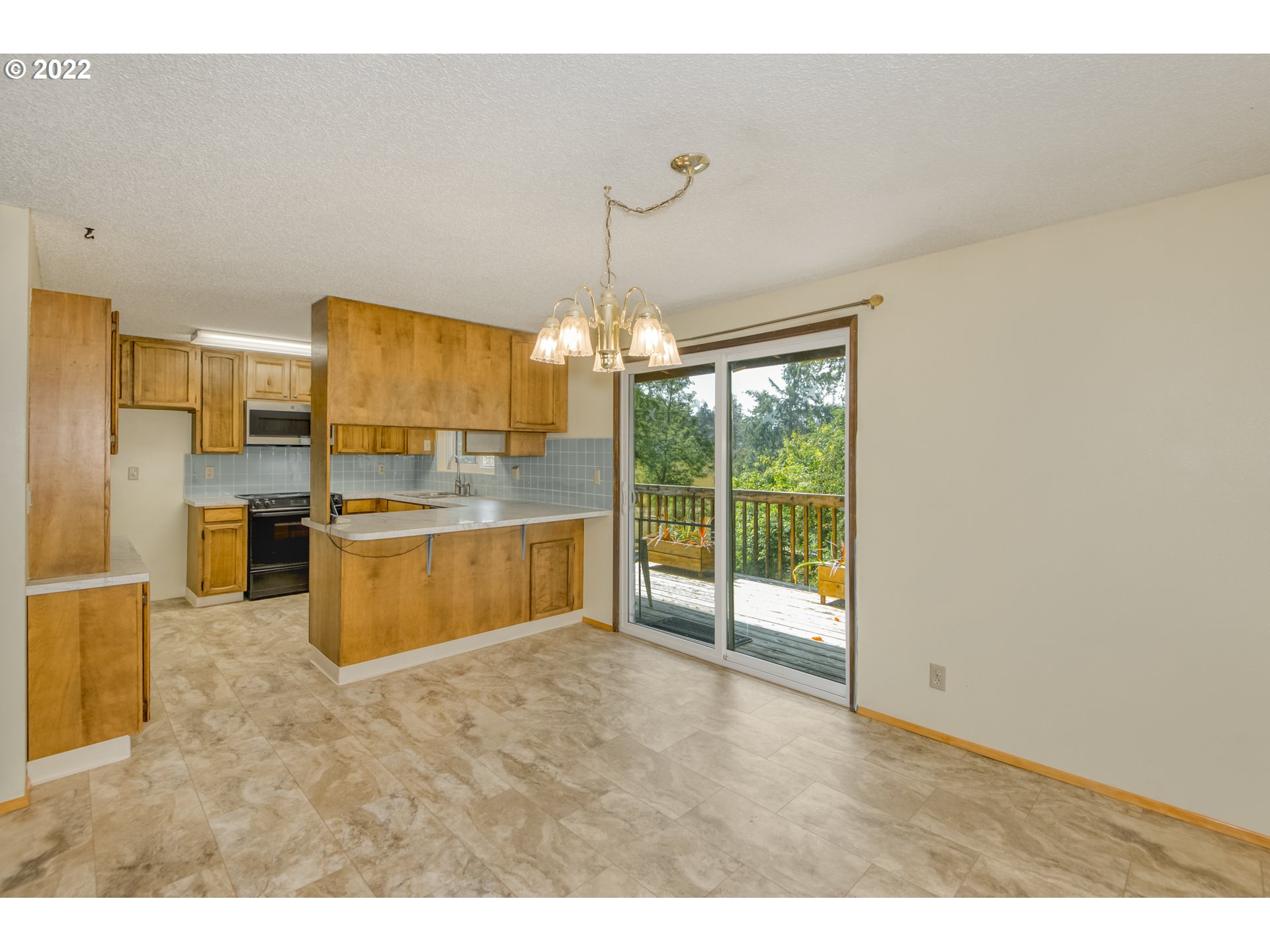 17353 South Potter Road Oregon City, OR 97045 - Photo 5 of 32 Gallery Image 5