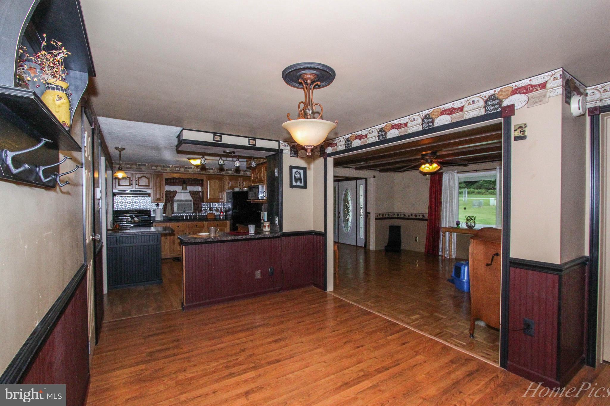 7520 Mountain Laurel Road Boonsboro, MD 21713 - Photo 10 of 30 Dining Room