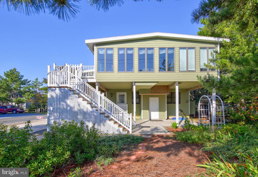 25 Dune Road Bethany Beach, DE 19930 - Photo 3 of 31