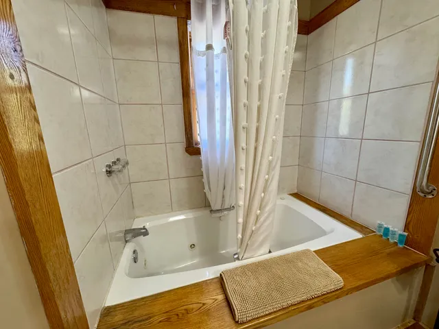 $425,000 | 370 Percy Road, Stratford, NH 03590