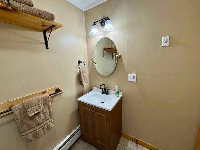 $425,000 | 370 Percy Road, Stratford, NH 03590