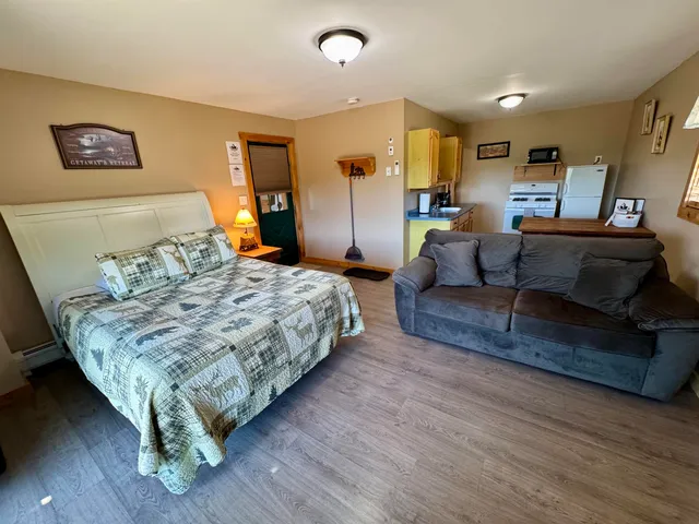 $425,000 | 370 Percy Road, Stratford, NH 03590