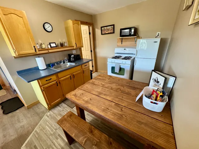 $425,000 | 370 Percy Road, Stratford, NH 03590