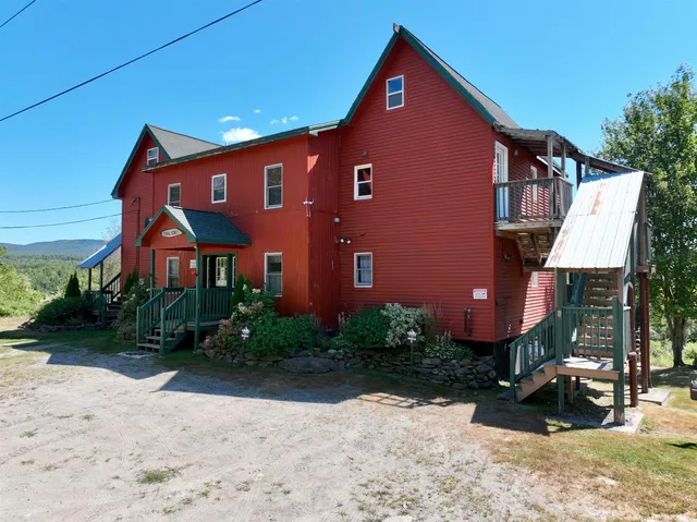 $425,000 | 370 Percy Road, Stratford, NH 03590