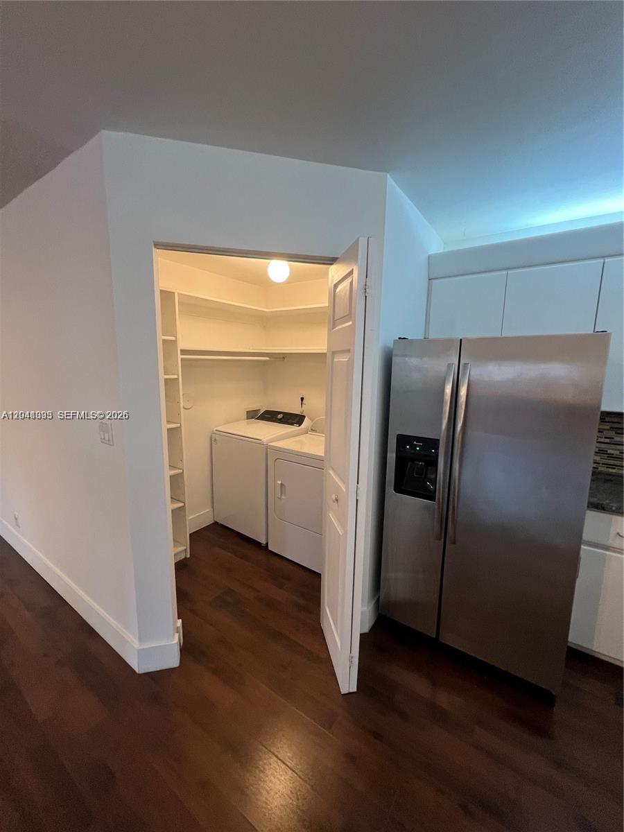 561 Racquet Club Road, Unit 21 Weston, FL 33326 - Photo 3 of 5
