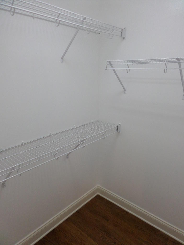 103 Cascade Lane Oak Ridge, TN 37830 - Photo 14 of 31 His walk in closet