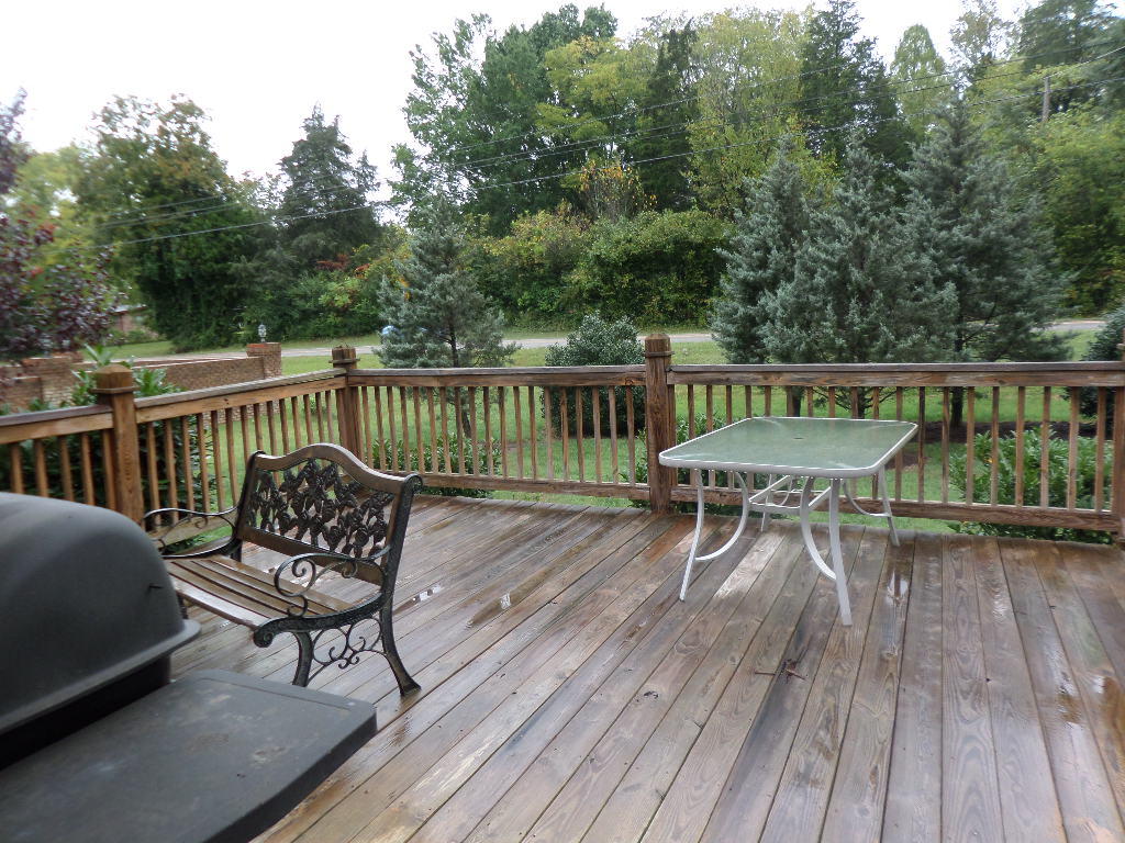 103 Cascade Lane Oak Ridge, TN 37830 - Photo 27 of 31 Deck