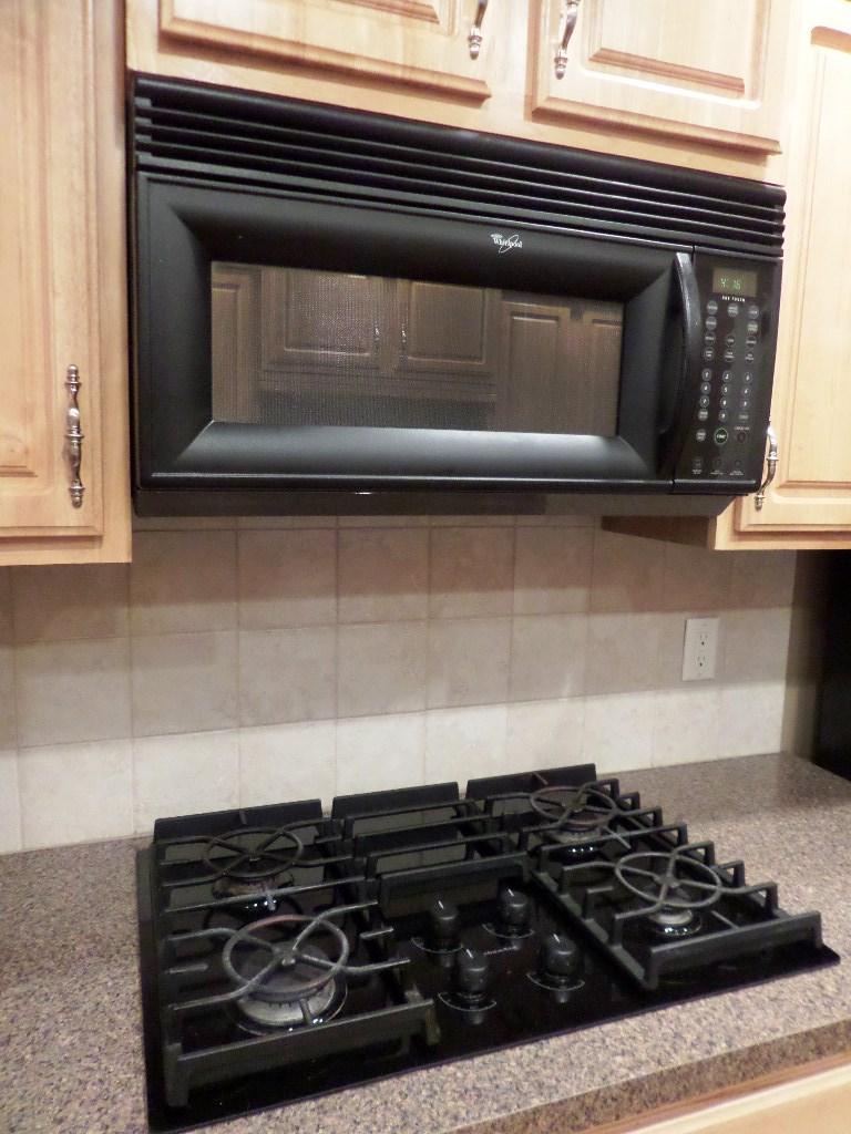 103 Cascade Lane Oak Ridge, TN 37830 - Photo 4 of 31 Kitchen appliances