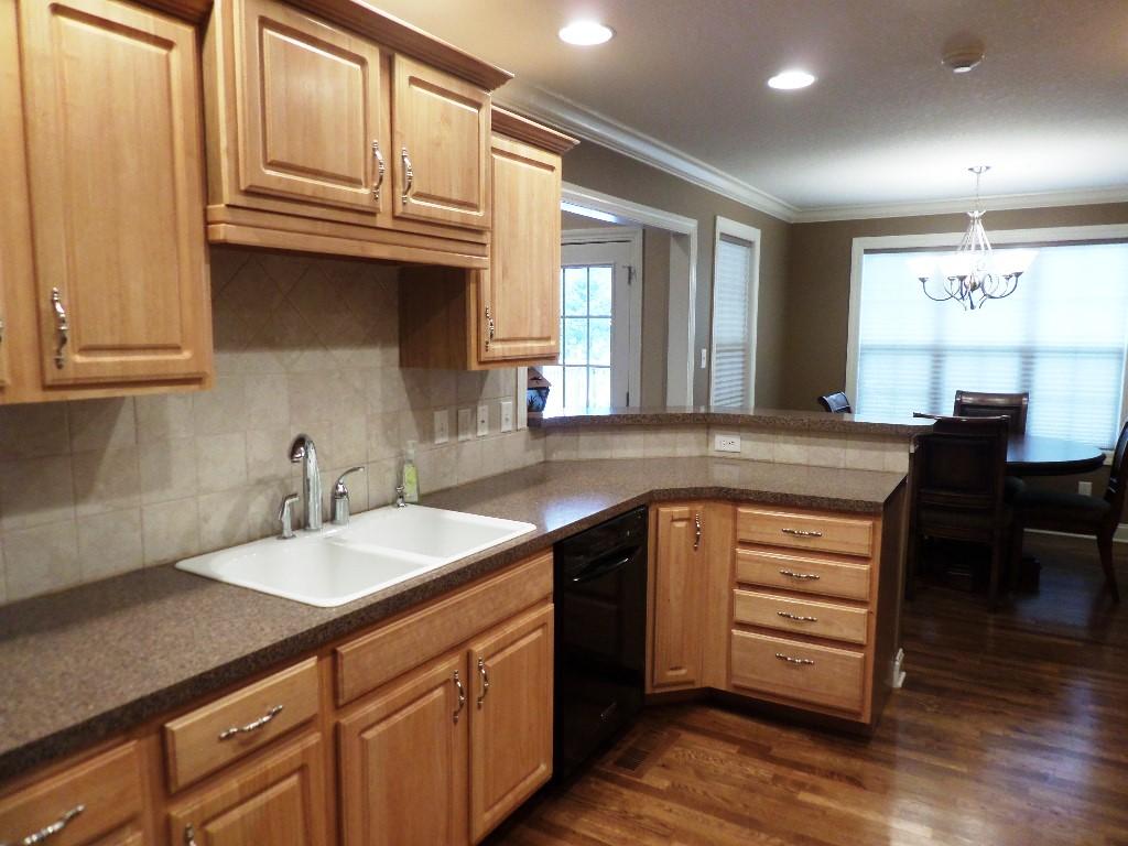 103 Cascade Lane Oak Ridge, TN 37830 - Photo 6 of 31 Kitchen