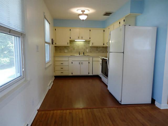 2770 Nottingham Road Columbus, OH 43221 - Photo 7 of 25