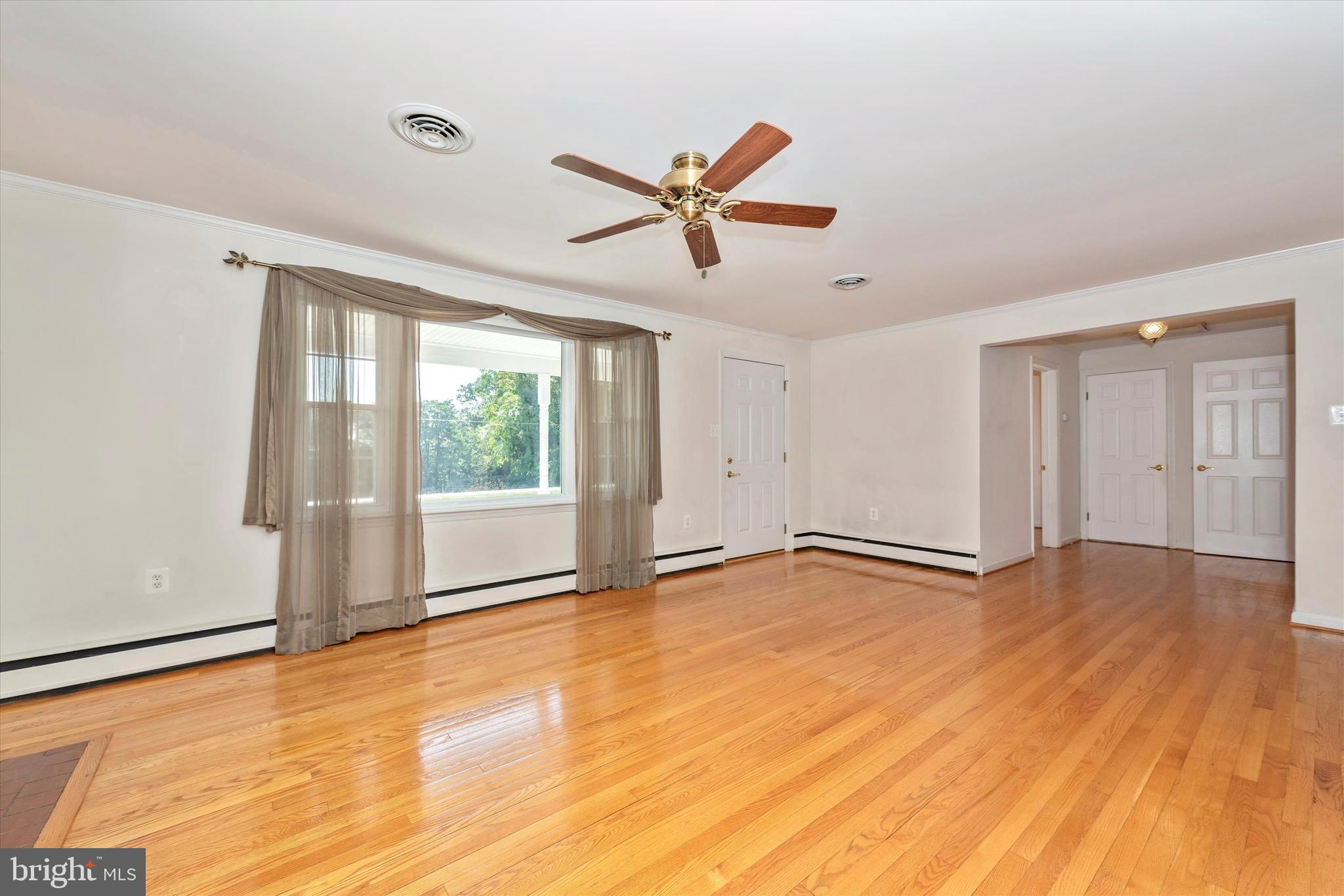 6924 Boyers Mill Road Frederick, MD 21701 - Photo 5 of 32 Gallery Image 5