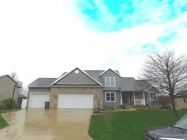 $469,900 | 10062 Heather Brooke Drive, Osceola, IN 46561