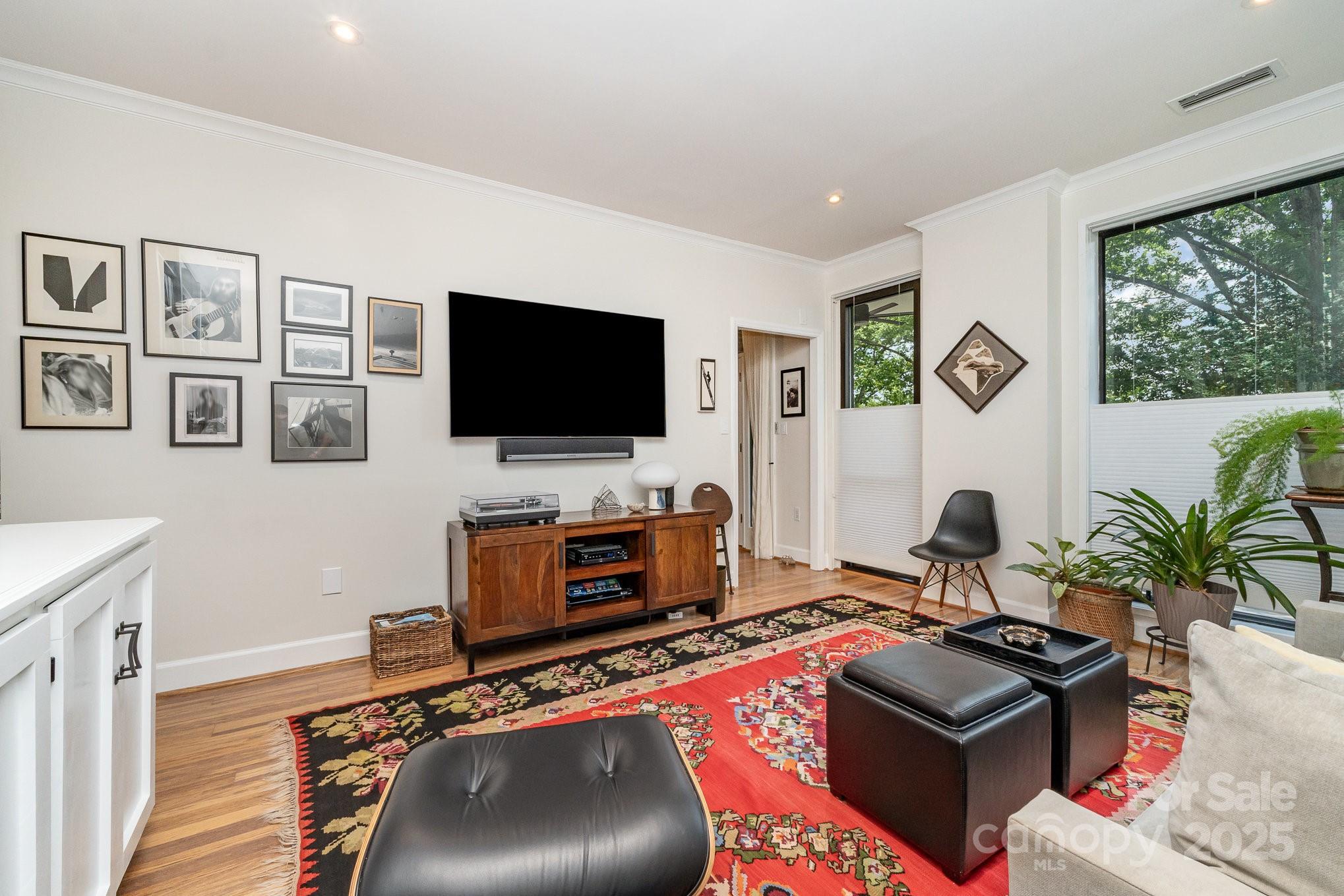 830 Cherokee Road Charlotte, NC 28207 - Photo 20 of 39 Gallery Image 20