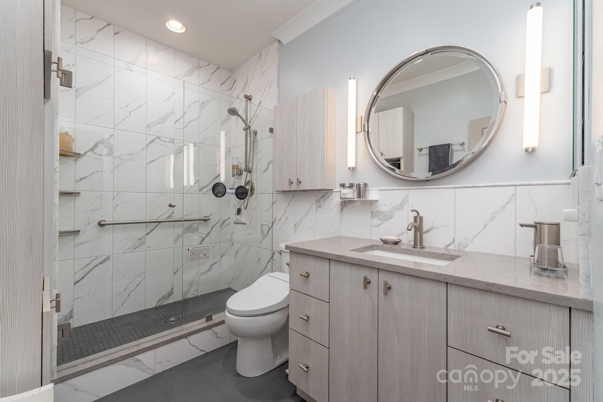 830 Cherokee Road Charlotte, NC 28207 - Photo 26 of 39 Gallery Image 26