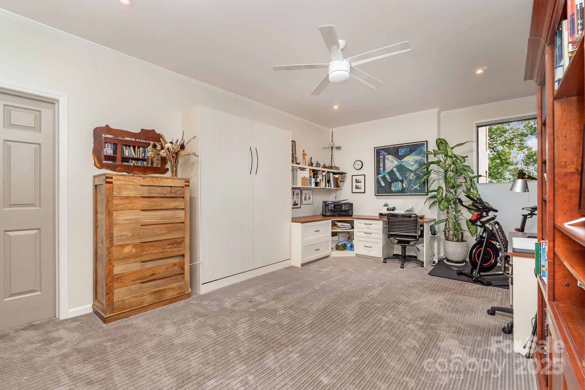 830 Cherokee Road Charlotte, NC 28207 - Photo 28 of 39 Gallery Image 28