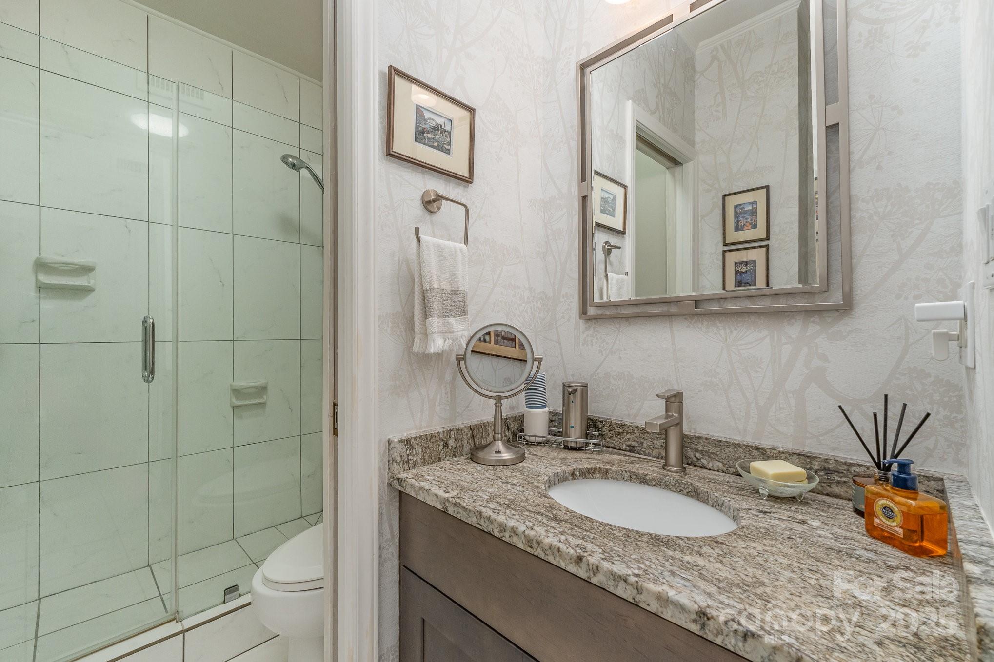 830 Cherokee Road Charlotte, NC 28207 - Photo 30 of 39 Gallery Image 30