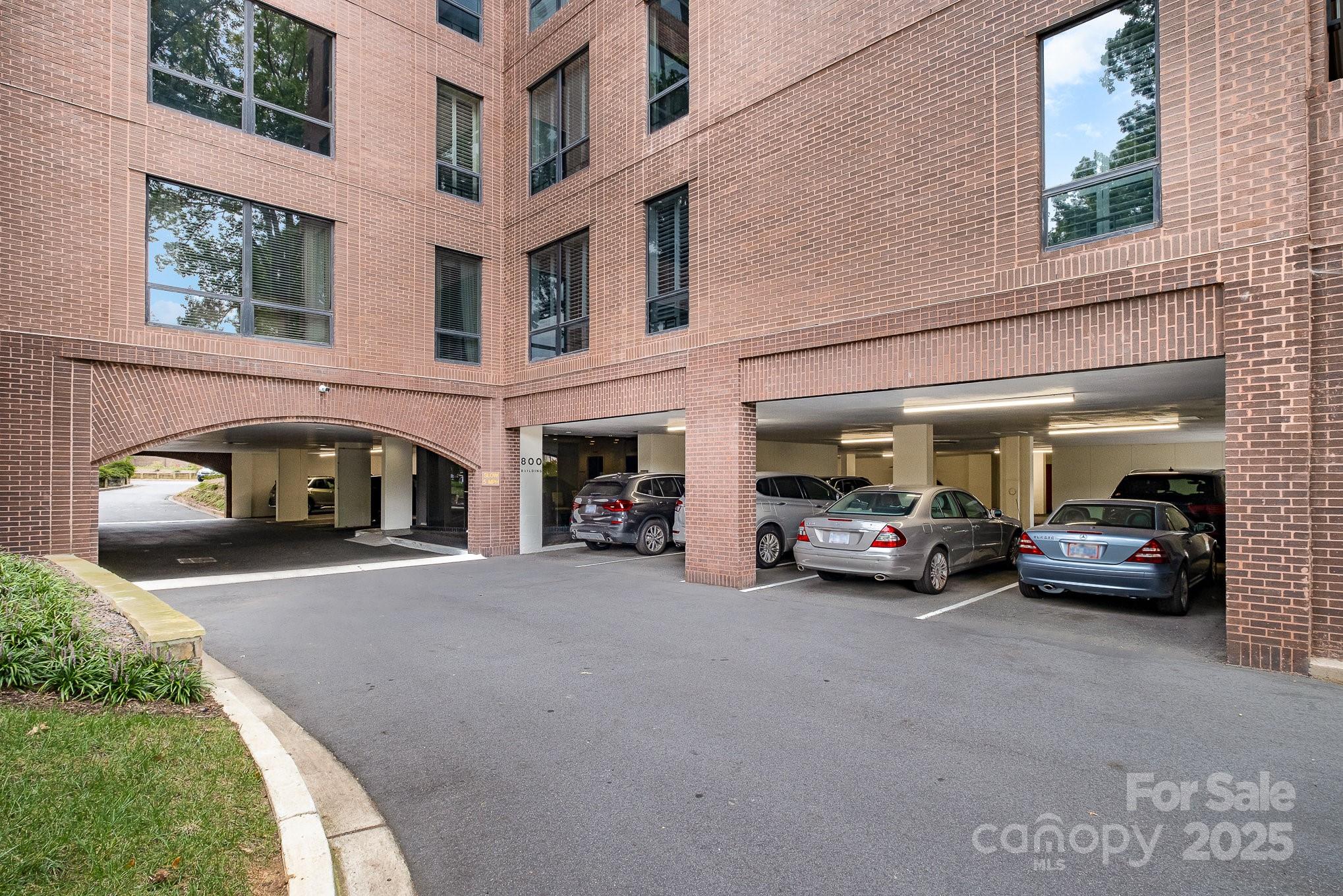 830 Cherokee Road Charlotte, NC 28207 - Photo 38 of 39 Gallery Image 38