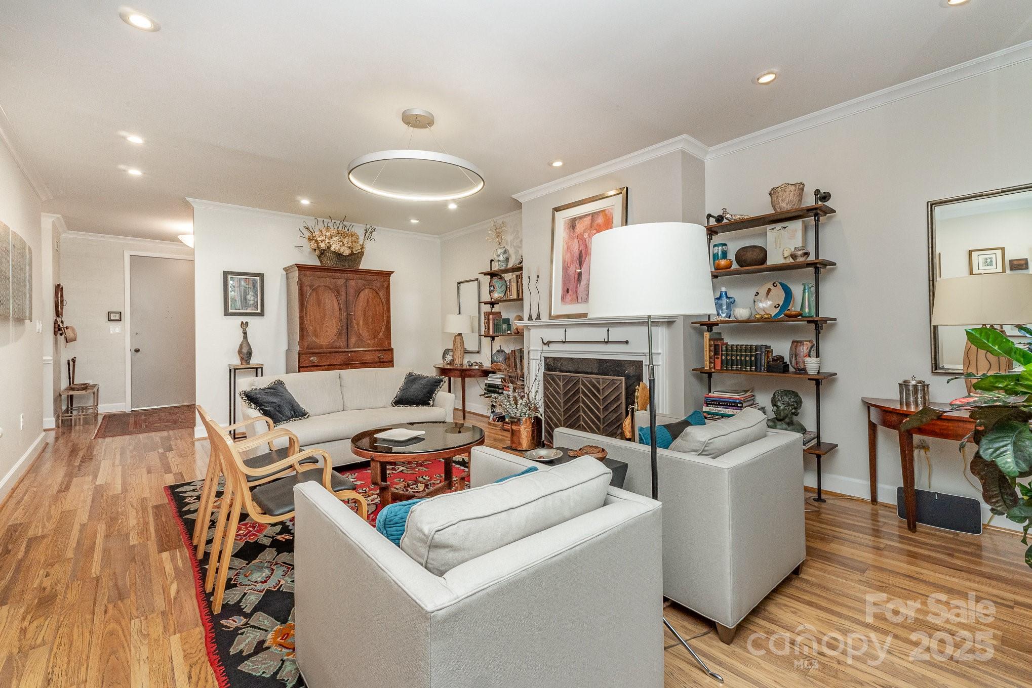 830 Cherokee Road Charlotte, NC 28207 - Photo 7 of 39 Gallery Image 7
