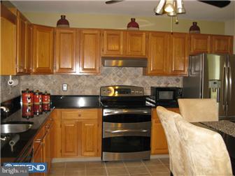 4004 B Chadbury Road Mount Laurel, NJ 08054 - Photo 3 of 12 Gallery Image 3