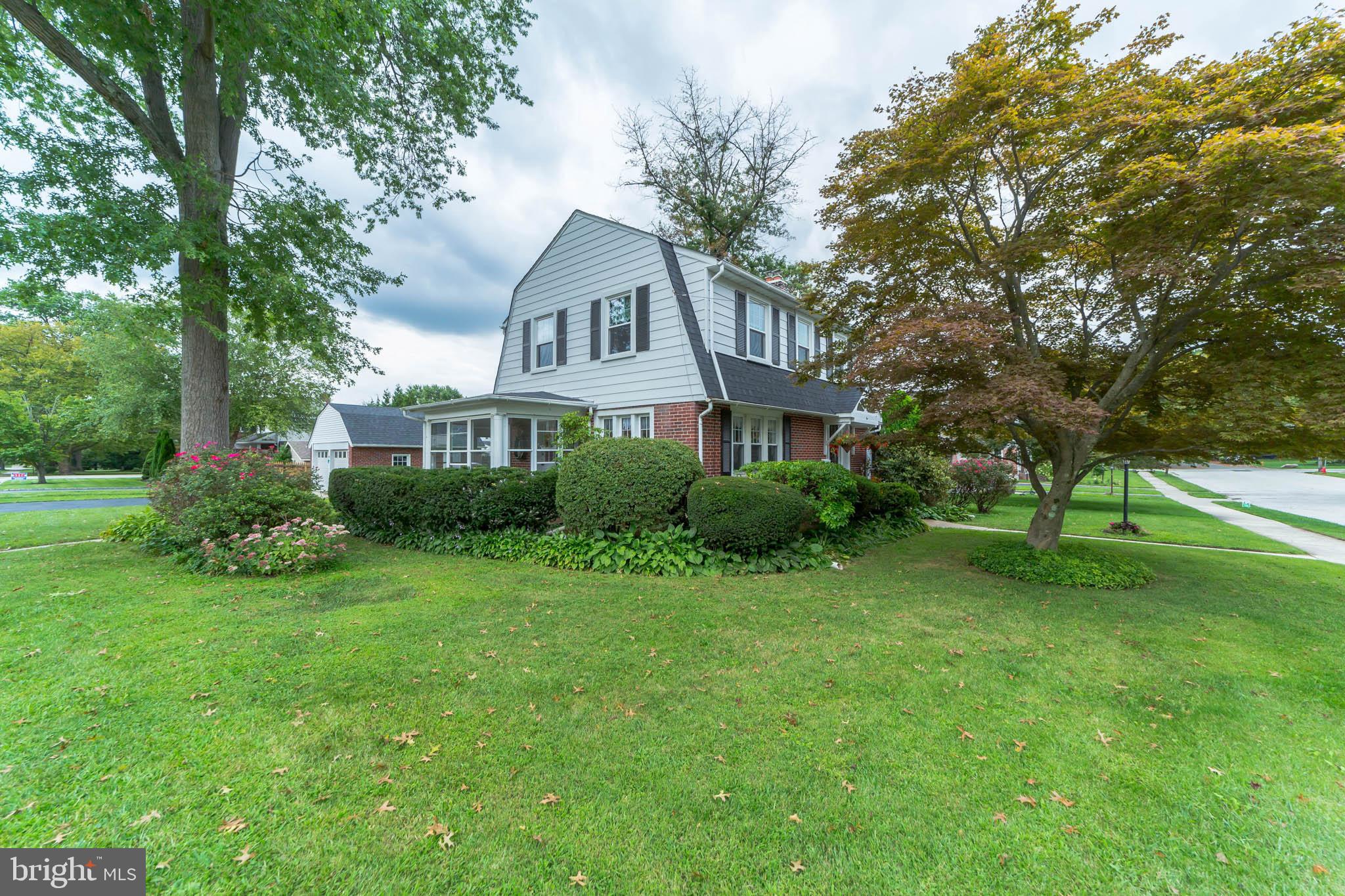 2 Melvin Road Phoenixville, PA 19460 - Photo 2 of 31 Front corner (Anderson and Melvin)