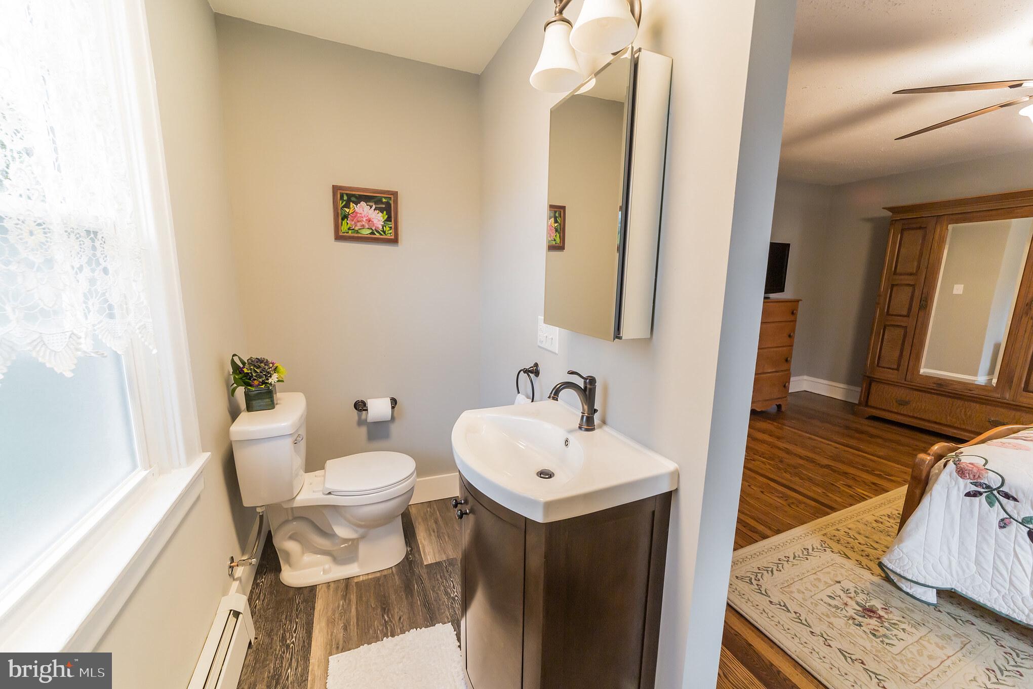 2 Melvin Road Phoenixville, PA 19460 - Photo 18 of 31 In-suite bath