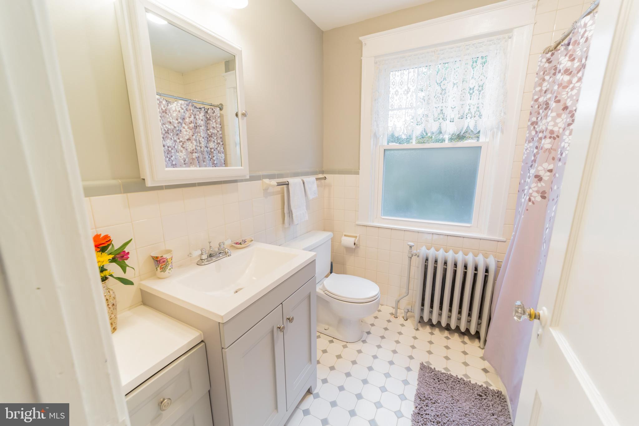 2 Melvin Road Phoenixville, PA 19460 - Photo 24 of 31 Shared bath