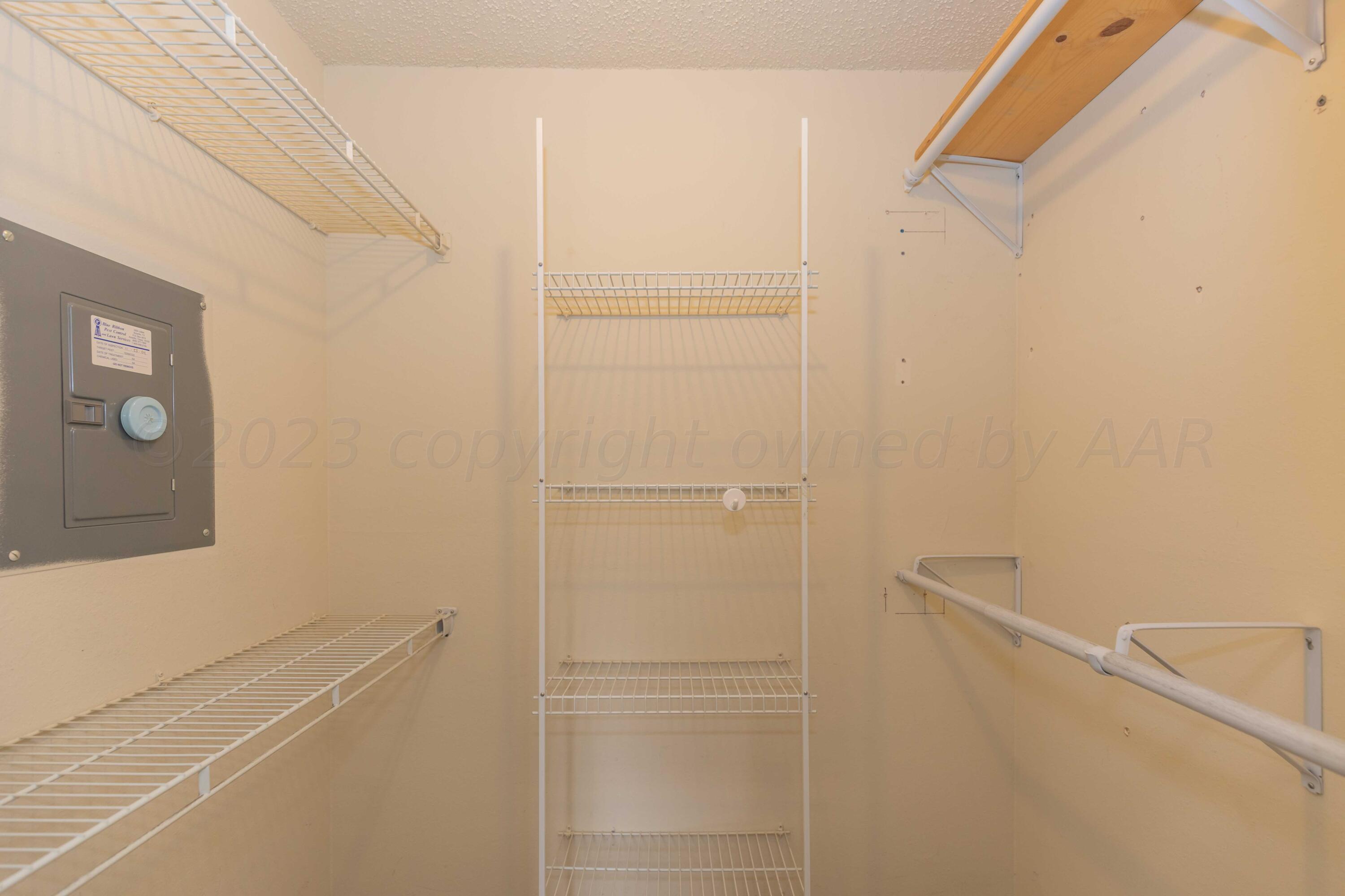 6006 Rutgers Street Amarillo, TX 79109 - Photo 20 of 40 MASTER CLOSET