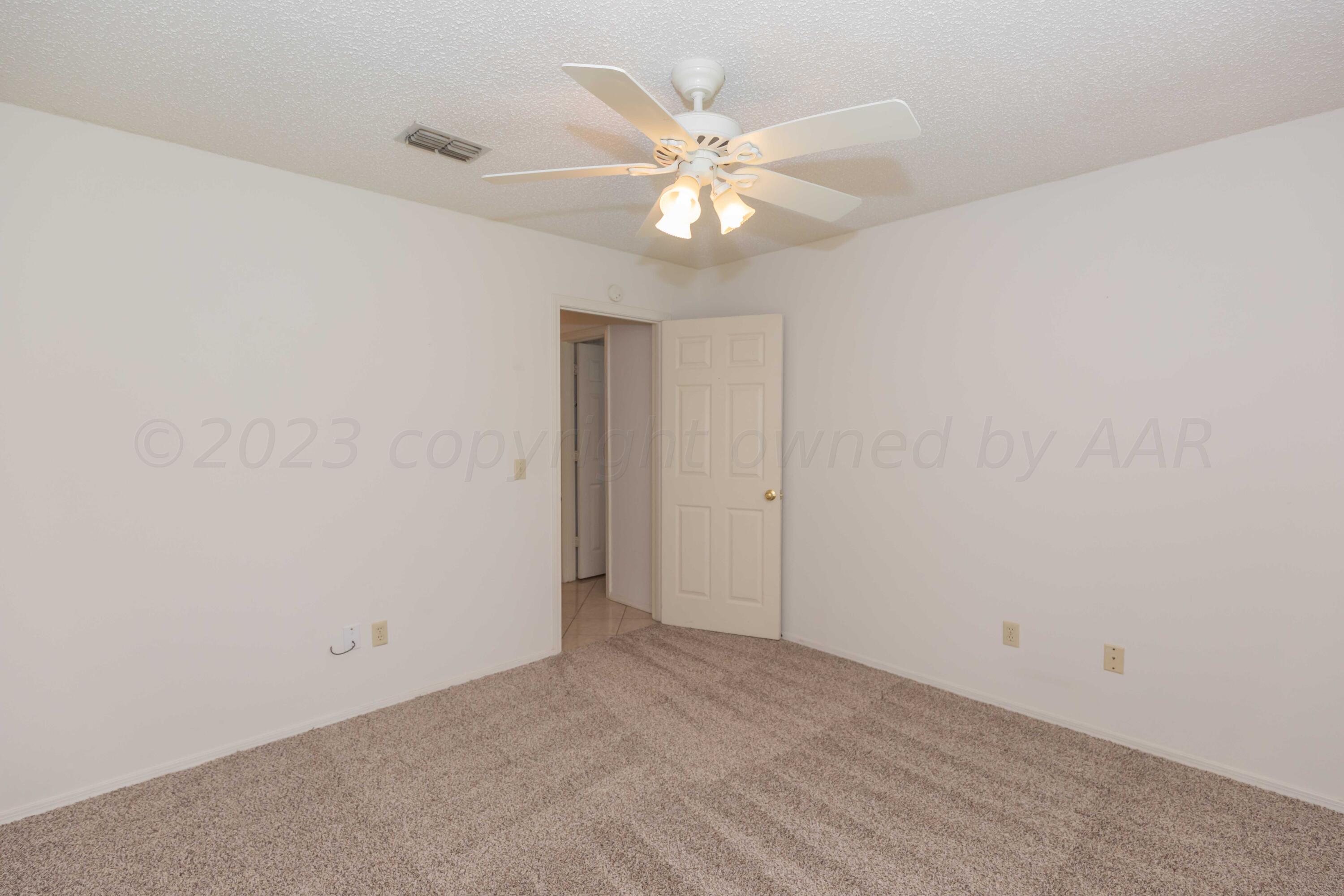 6006 Rutgers Street Amarillo, TX 79109 - Photo 33 of 40 BEDROOM 3 VIEW 3