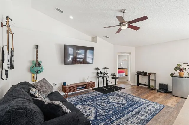 $365,500 | 13970 Coronado Drive, Spring Hill, FL 34609