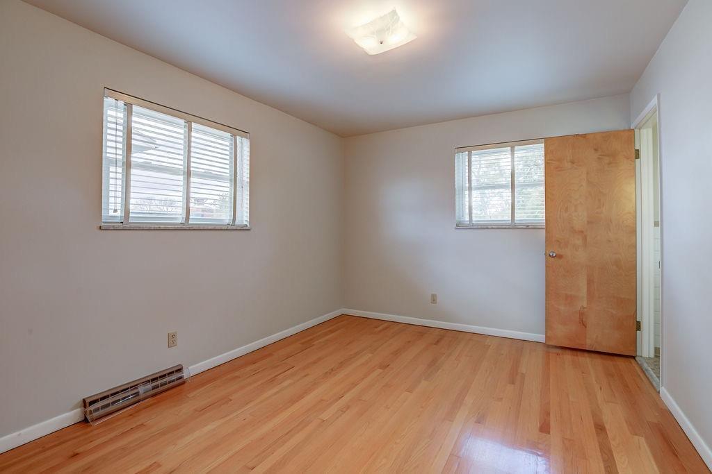 5678 Lawrence Road Cincinnati, OH 45248 - Photo 23 of 36