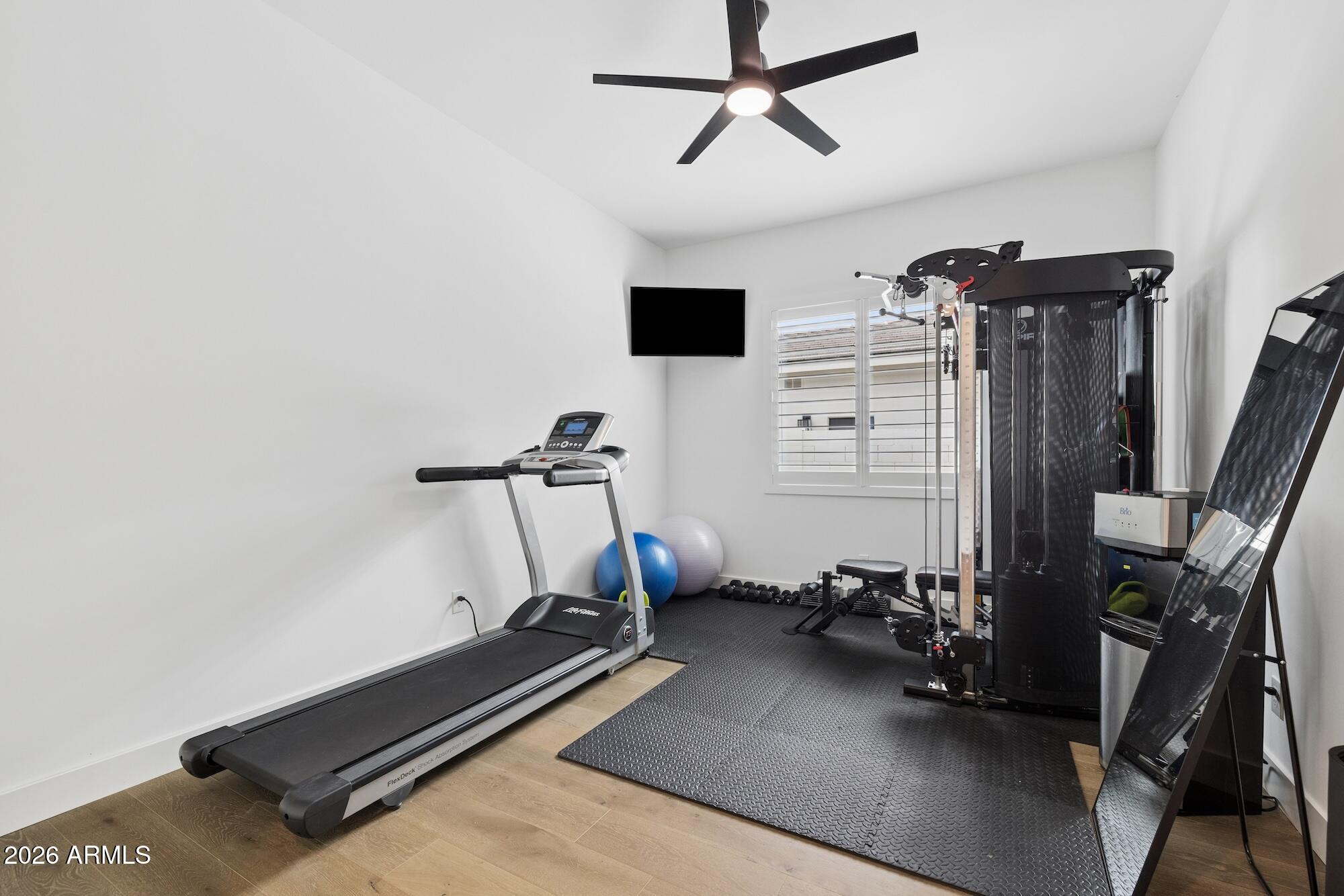 2633 East Geronimo Street Gilbert, AZ 85295 - Photo 27 of 78 a room with gym equipment