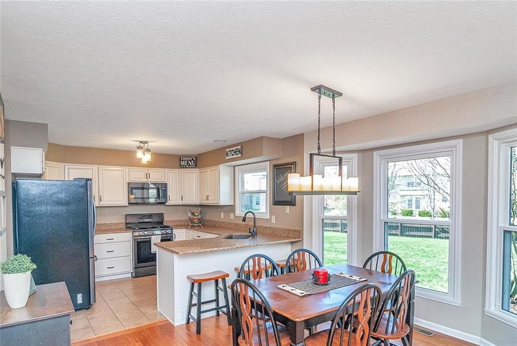 9916 Mapleton Court Fishers, IN 46037 - Photo 11 of 35 Gallery Image 11
