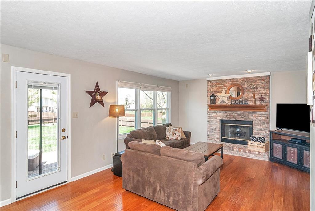9916 Mapleton Court Fishers, IN 46037 - Photo 12 of 35 Gallery Image 12