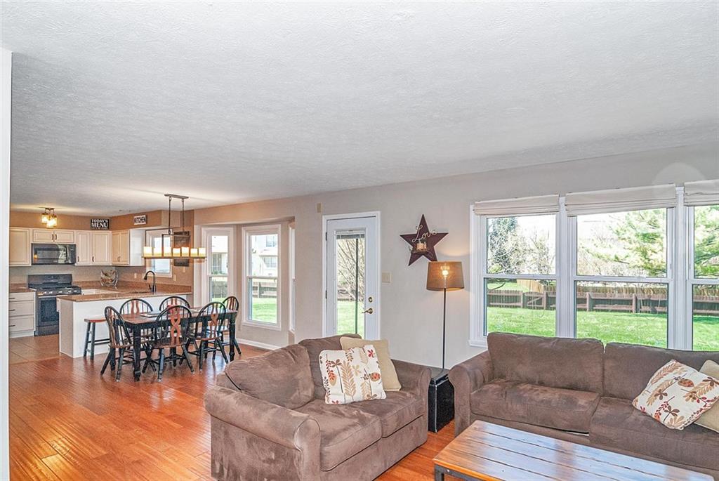 9916 Mapleton Court Fishers, IN 46037 - Photo 15 of 35 Gallery Image 15
