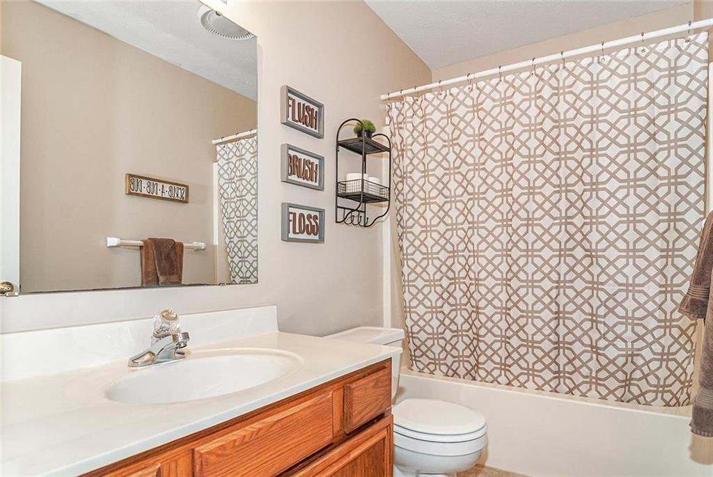 9916 Mapleton Court Fishers, IN 46037 - Photo 25 of 35 Gallery Image 25