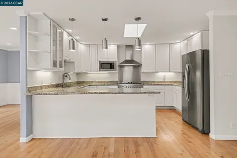 $1,999,000 | 4 Dale Court, Lafayette, CA 94595