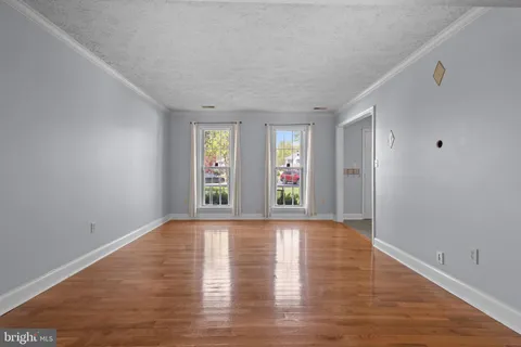 $527,900 | 8604 Valley Drive, Waldorf, MD 20603