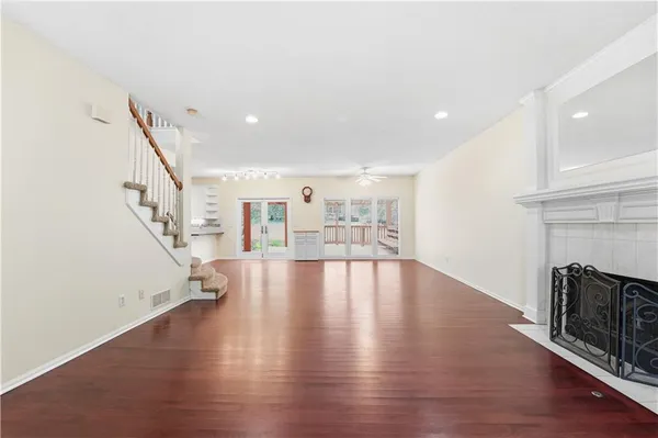 $425,000 | 9000 North Oregon Avenue, Kansas City, MO 64154