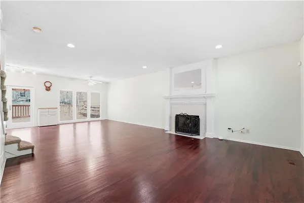 $425,000 | 9000 North Oregon Avenue, Kansas City, MO 64154