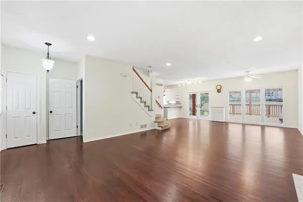 $425,000 | 9000 North Oregon Avenue, Kansas City, MO 64154