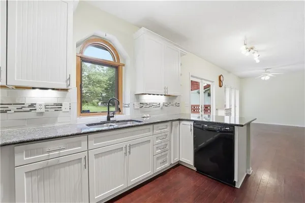 $425,000 | 9000 North Oregon Avenue, Kansas City, MO 64154