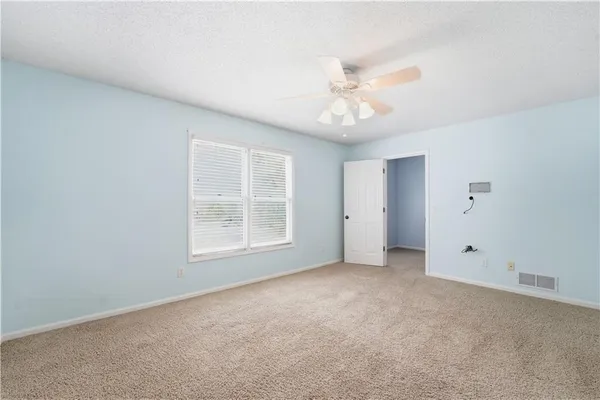 $425,000 | 9000 North Oregon Avenue, Kansas City, MO 64154