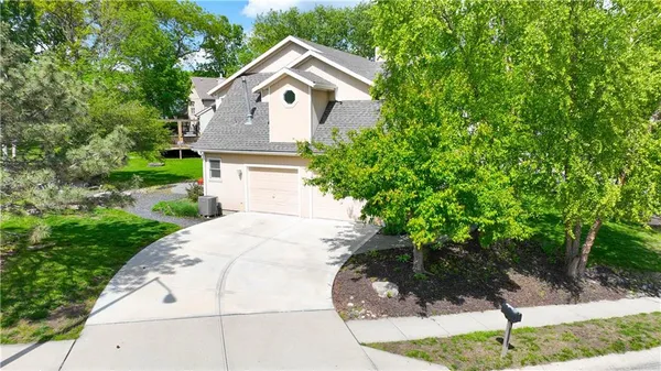 $425,000 | 9000 North Oregon Avenue, Kansas City, MO 64154