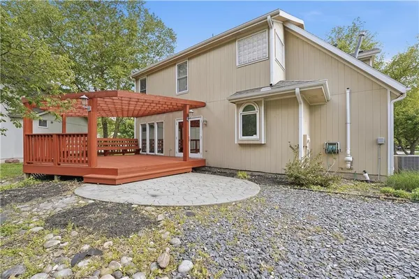 $425,000 | 9000 North Oregon Avenue, Kansas City, MO 64154