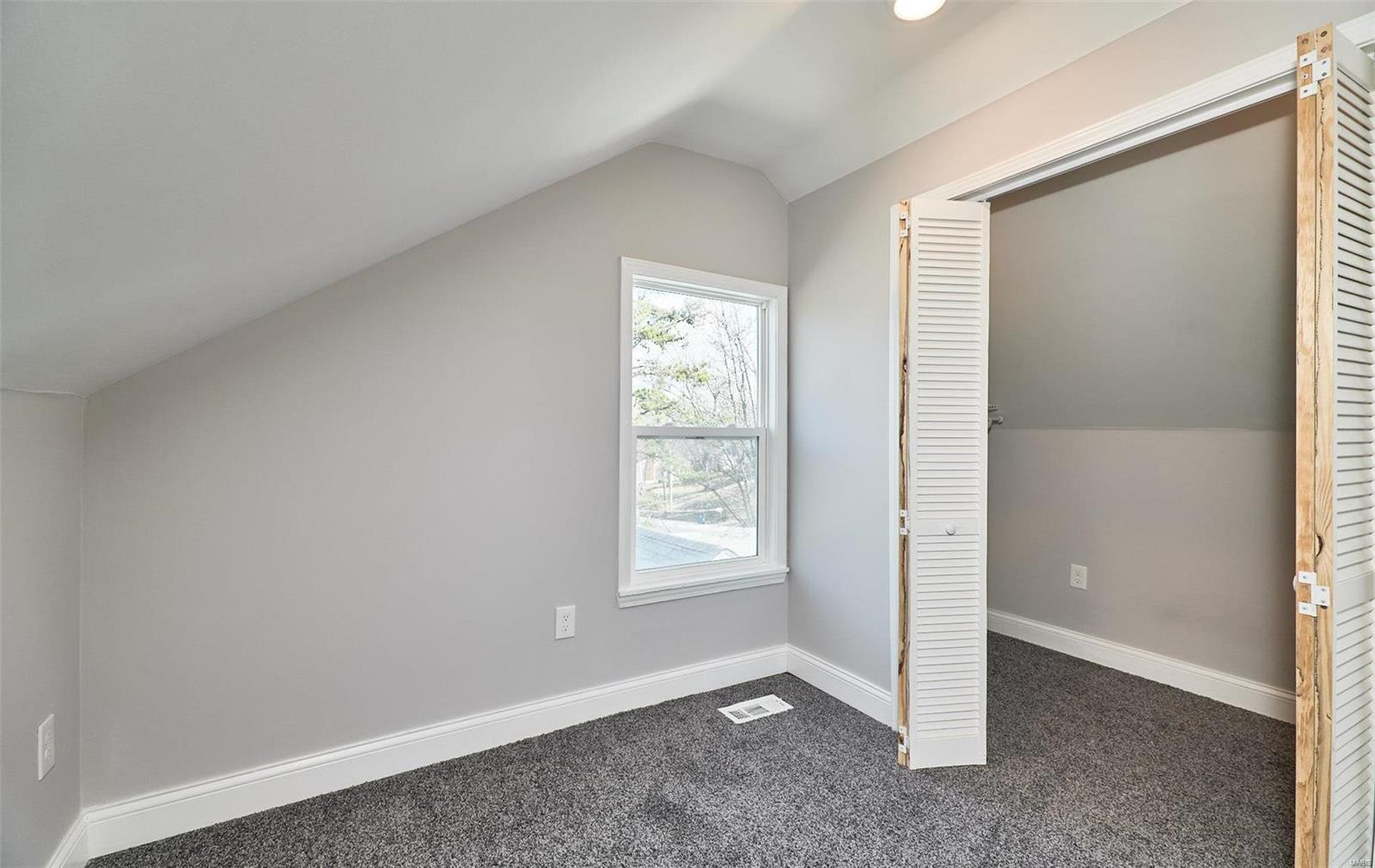 2969 Ridgeway Avenue St. Louis, MO 63114 - Photo 17 of 32 Gallery Image 17