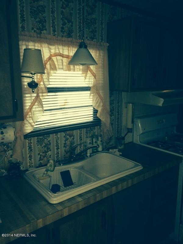 3544 Buckhead Road Jacksonville, FL 32216 - Photo 2 of 13 Kitchen